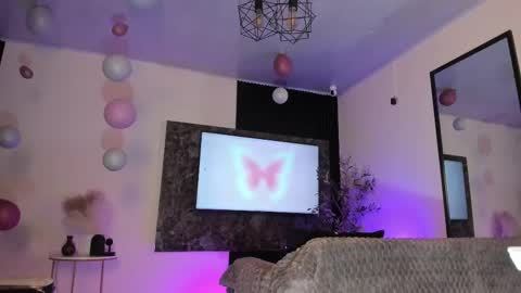 isa_____ online show from 03/09/25, 03:54