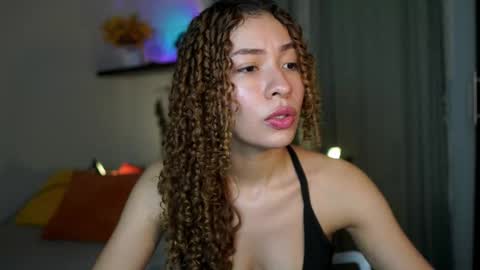 isa_____ online show from 11/08/25, 11:25