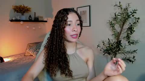 isa_____ online show from 04/21/26, 02:51