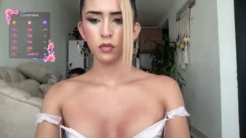 Isabella online show from 05/01/26, 04:44