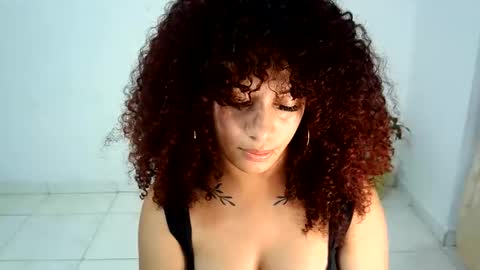 Snapshot of isa_bellaxx23 chatting on 06/03/26, 12:57 isa_bellaxx23 online show from 06/03/26, 12:57