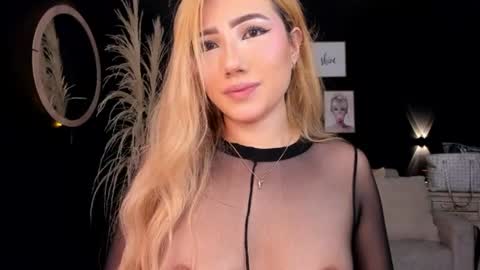 Isa Cortes  online show from 07/15/26, 02:33