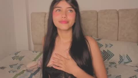 Snapshot of isa_dolly chatting on 06/08/26, 01:28 Isa Dolly online show from 06/08/26, 01:28