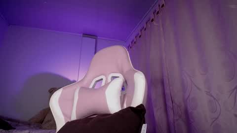 Isabella  online show from 01/07/26, 10:51