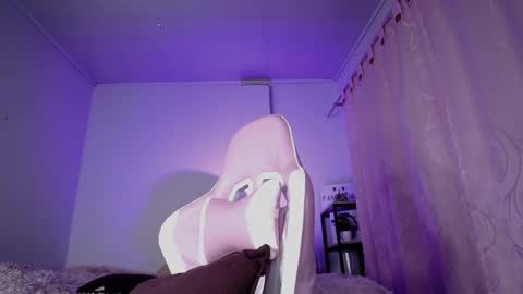 Isabella  online show from 01/09/26, 10:18