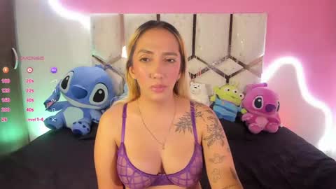 Snapshot of isa_klein chatting on 07/17/26, 06:42 isa_klein online show from 07/17/26, 06:42