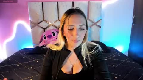 Snapshot of isa_klein chatting on 07/28/26, 01:56 isa_klein online show from 07/28/26, 01:56