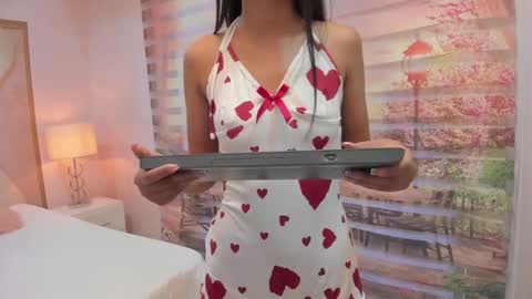 Snapshot of isa_little4u chatting on 10/05/25, 11:08 online show from 10/05/25, 11:08