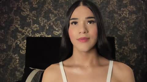 Isa  online show from 03/07/25, 03:28