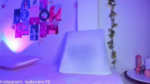 ISA LOVERS online show from 04/19/26, 08:02