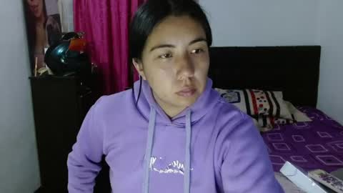 Snapshot of isa_mey chatting on 05/10/26, 01:11 Isa online show from 05/10/26, 01:11