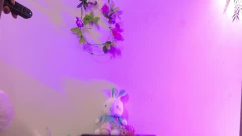 Isabella        online show from 04/06/26, 11:05