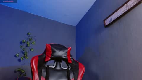 isa_salvatore online show from 04/20/26, 05:37