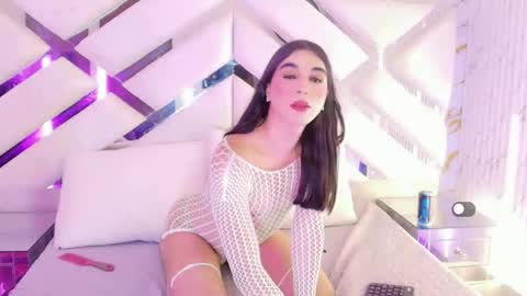Snapshot of isa_villa chatting on 05/13/26, 03:37 isa online show from 05/13/26, 03:37