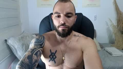 Isaac carter online show from 11/30/25, 11:14