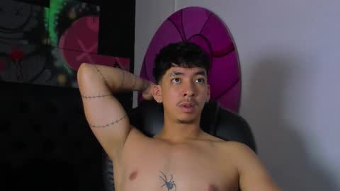 isaac_cryston online show from 11/04/25, 08:19