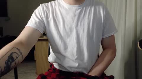isaac online show from 05/03/26, 02:06