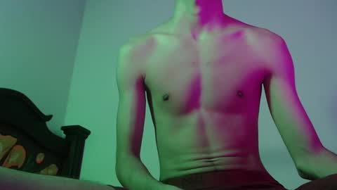 isaac online show from 01/28/25, 08:25