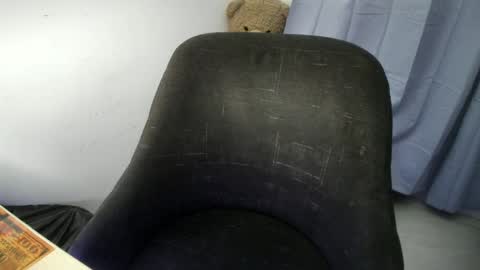 isaac online show from 09/20/25, 08:04