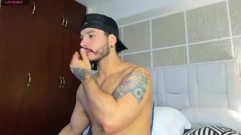 Snapshot of isaacs11 chatting on 08/07/26, 11:34 Isaac Surez online show from 08/07/26, 11:34