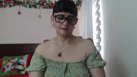 Isabeel Sofia online show from 11/02/25, 03:58