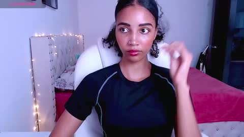 Snapshot of isabel_bailey chatting on 02/22/26, 06:17 isabel online show from 02/22/26, 06:17