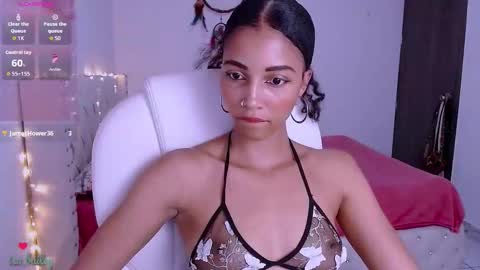 Snapshot of isabel_bailey chatting on 02/27/26, 10:32 isabel online show from 02/27/26, 10:32