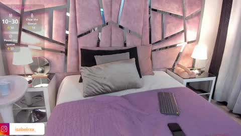 Isabel online show from 01/12/25, 11:36