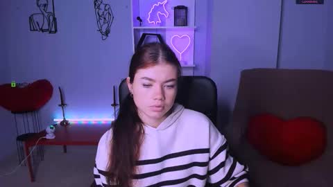 Snapshot of isabel_wave chatting on 11/12/25, 07:09 isabel online show from 11/12/25, 07:09