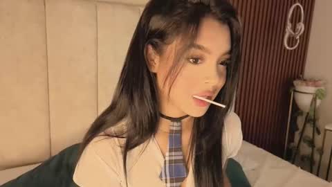 isabela  online show from 03/07/26, 11:29