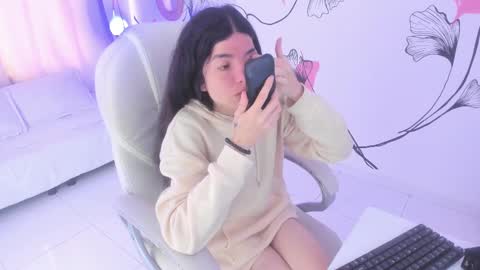 isabela_fiorelli online show from 02/25/25, 12:13