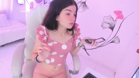 isabela_fiorelli online show from 03/01/25, 12:23