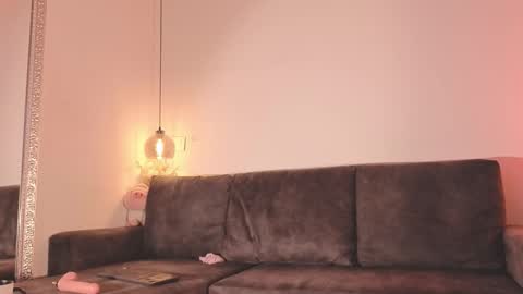 Isabela online show from 03/28/26, 11:43