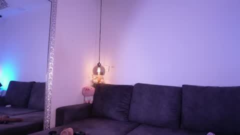 Snapshot of isabela_franco_ chatting on 05/08/26, 11:48 Isabela online show from 05/08/26, 11:48