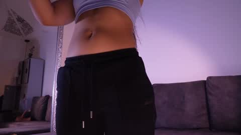 Snapshot of isabela_franco_ chatting on 05/20/26, 11:49 Isabela online show from 05/20/26, 11:49