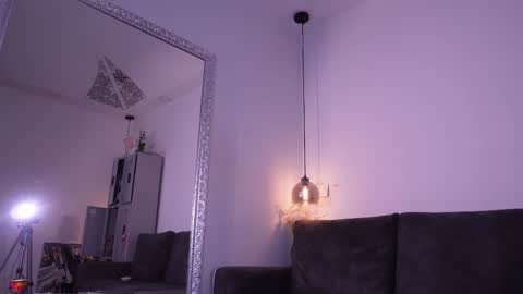 Snapshot of isabela_franco_ chatting on 05/25/26, 11:49 Isabela online show from 05/25/26, 11:49