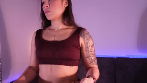 Snapshot of isabela_franco_ chatting on 06/02/26, 11:45 Isabela online show from 06/02/26, 11:45