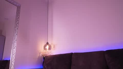 Snapshot of isabela_franco_ chatting on 06/06/26, 11:48 Isabela online show from 06/06/26, 11:48