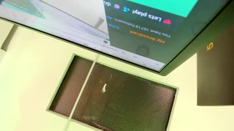 Snapshot of isabela_parkerr chatting on 06/16/26, 01:25 Mommy Isa online show from 06/16/26, 01:25