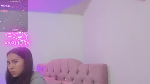 Snapshot of isabela_tay chatting on 04/24/26, 11:34 ISABELA online show from 04/24/26, 11:34