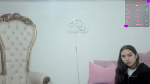 Snapshot of isabela_tay chatting on 07/24/26, 11:30 ISABELA online show from 07/24/26, 11:30