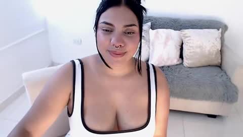 Snapshot of isabelateran chatting on 05/05/26, 06:38 isabelateran online show from 05/05/26, 06:38