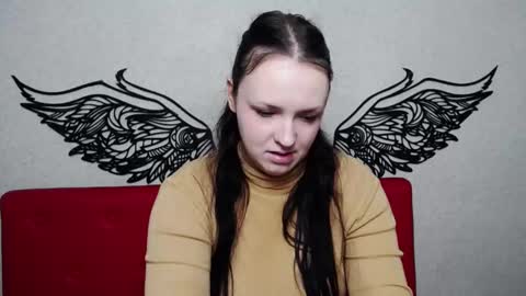 IsabelBlackberry online show from 12/07/24, 05:59