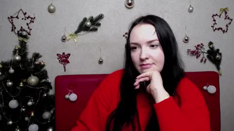 IsabelBlackberry online show from 12/22/24, 12:16