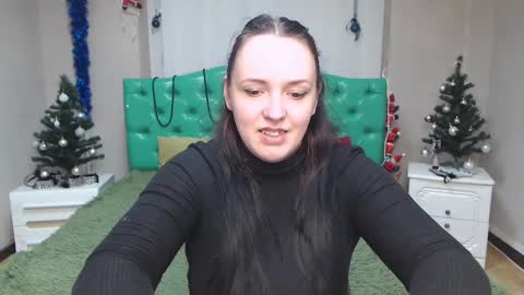 IsabelBlackberry online show from 12/28/24, 01:17