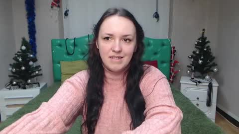 IsabelBlackberry online show from 12/29/24, 09:06