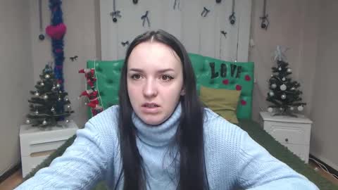 IsabelBlackberry online show from 12/22/25, 05:59