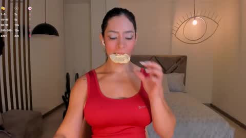 Isabel Bornner online show from 03/08/26, 05:06