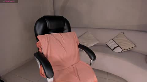 Isabel Bornner online show from 07/29/26, 07:23
