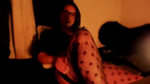 isabella online show from 04/14/26, 02:28